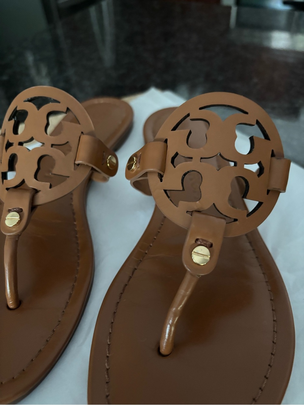 Tory Miller sandals - Picture 2 of 8